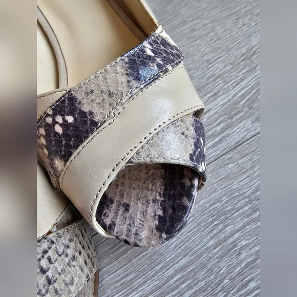 Nine West Snakeskin Leather Peep Hole Heels Pumps Stilettos - Picture 3 of 16